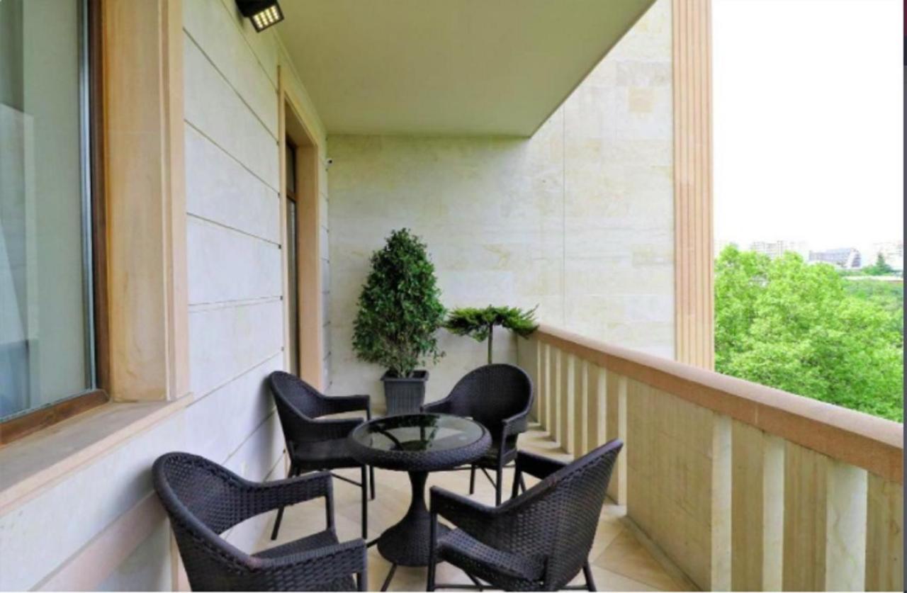 Sunset Tbilisi Luxury Aparthotel Εξωτερικό φωτογραφία